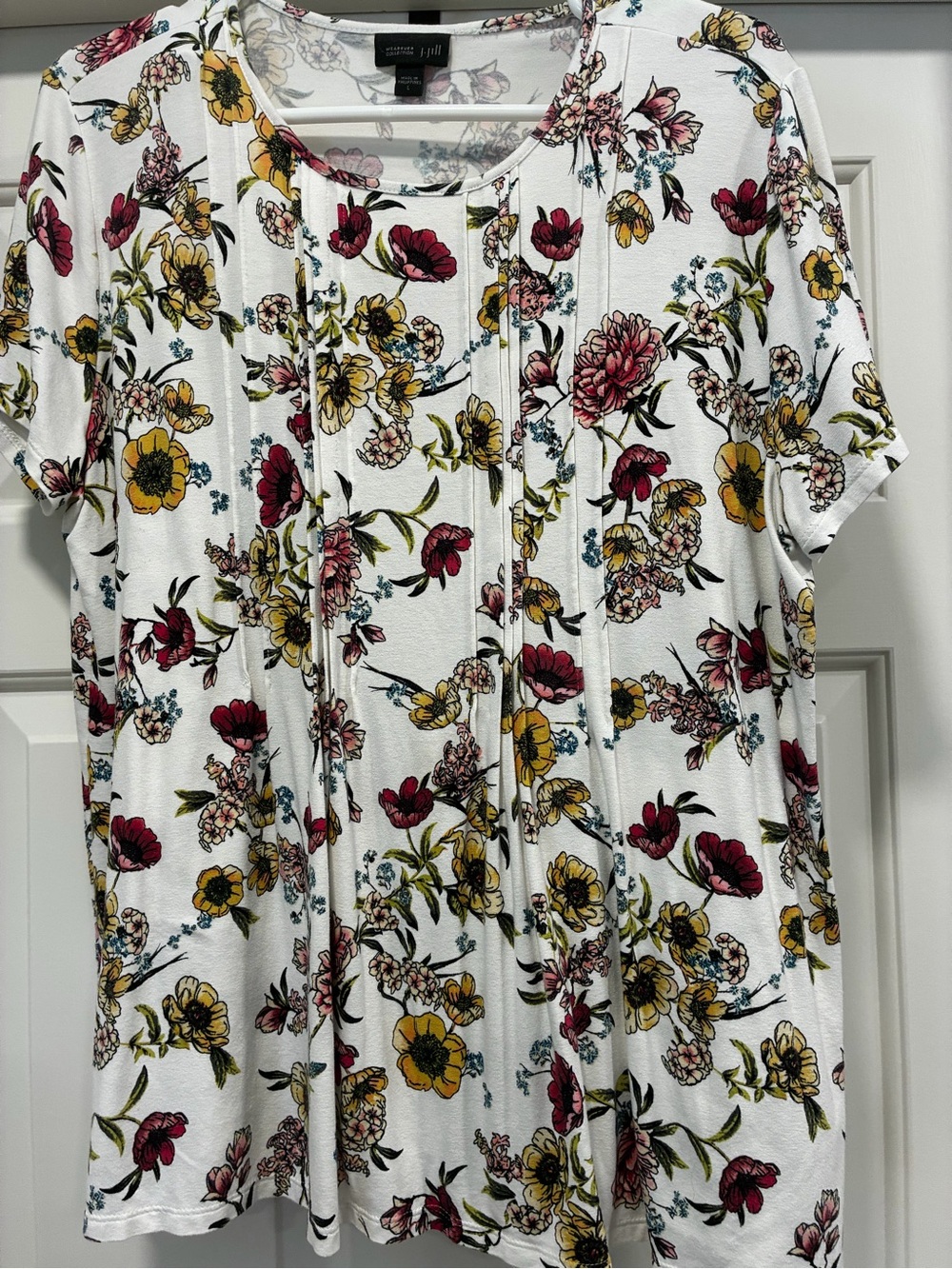 J Jill White Floral Short Sleeve Knit Top